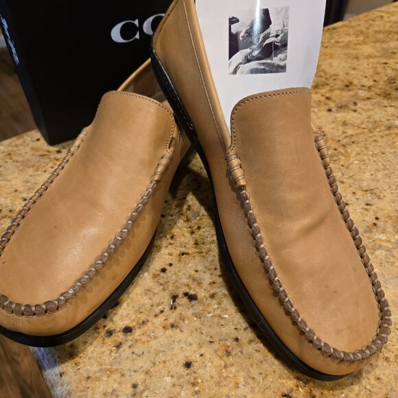 COACH LOAFERS - Picture 2 of 9